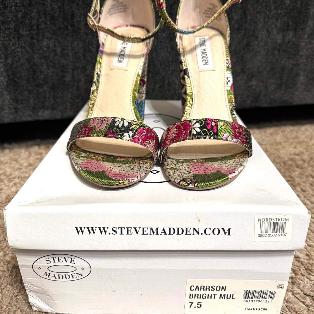 STEVE MADDEN Carrison Bright Multi-Color Floral Ankle Strap - 7.5